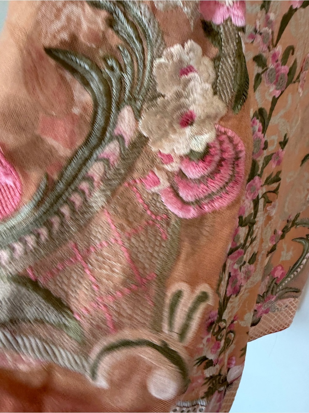 Embroidered Peach & Pink Floral Tunic Kurta - Picture 4 of 5